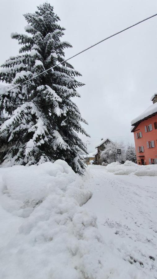 Casa 21 Apartment Sonogno Luaran gambar